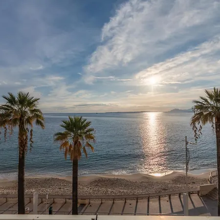Le Soleil Front De Centre Juan Les Pins 아파트 앙티브